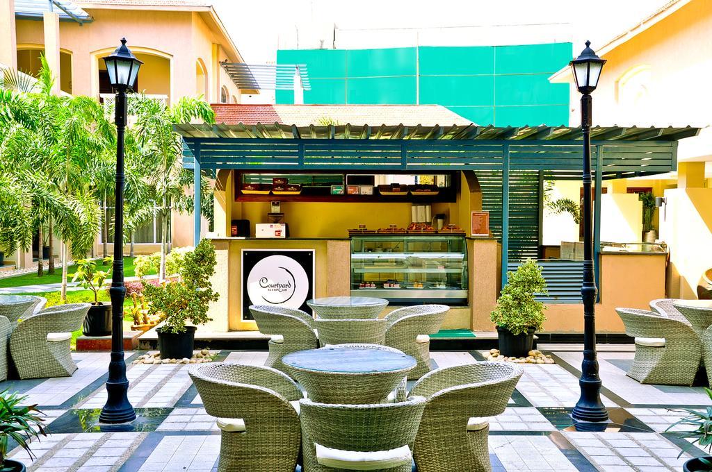 Pramod Convention & Club Resort Cuttack Esterno foto